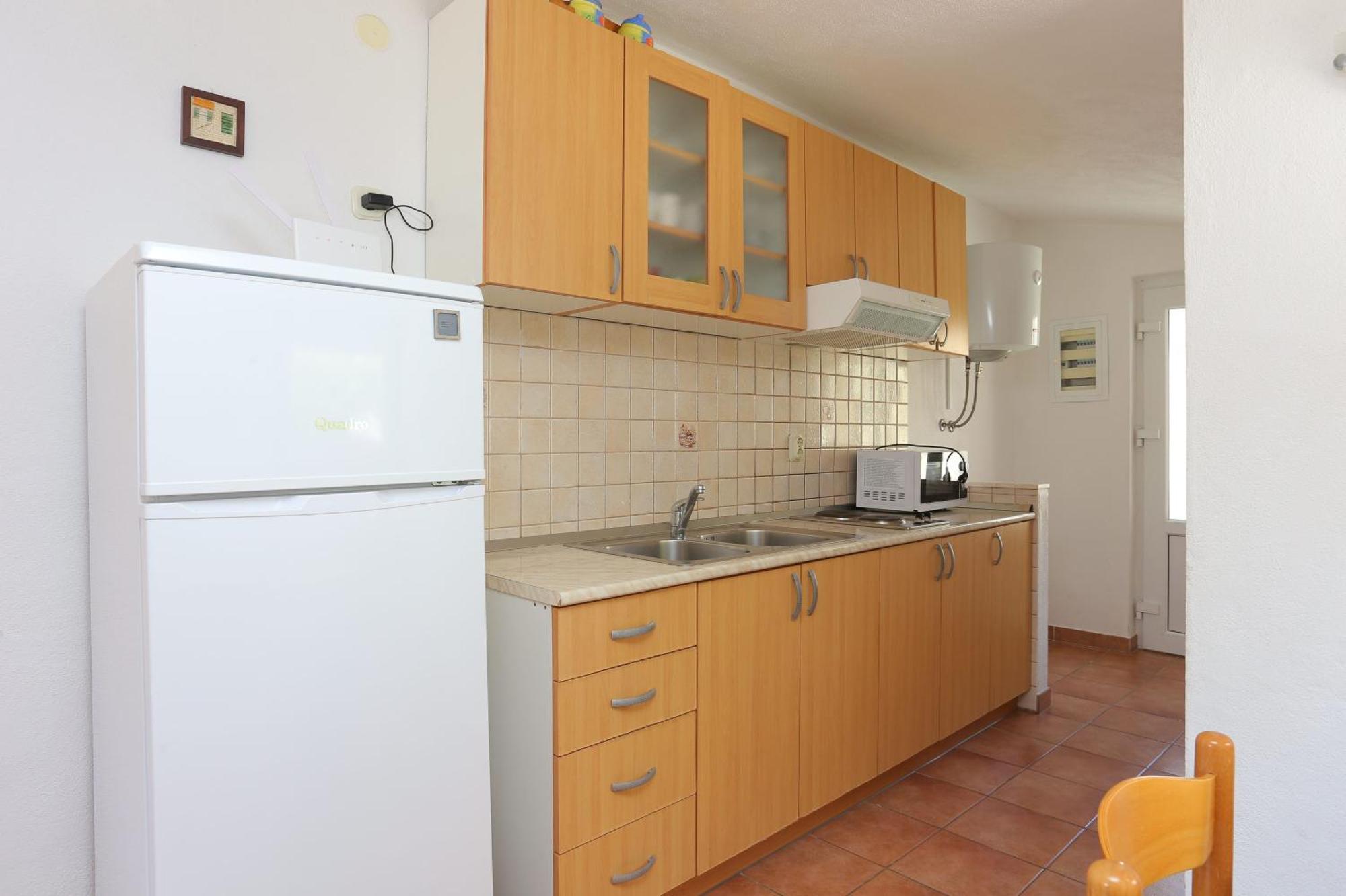 Apartments By The Sea Baska Voda, Makarska - 300 Ngoại thất bức ảnh