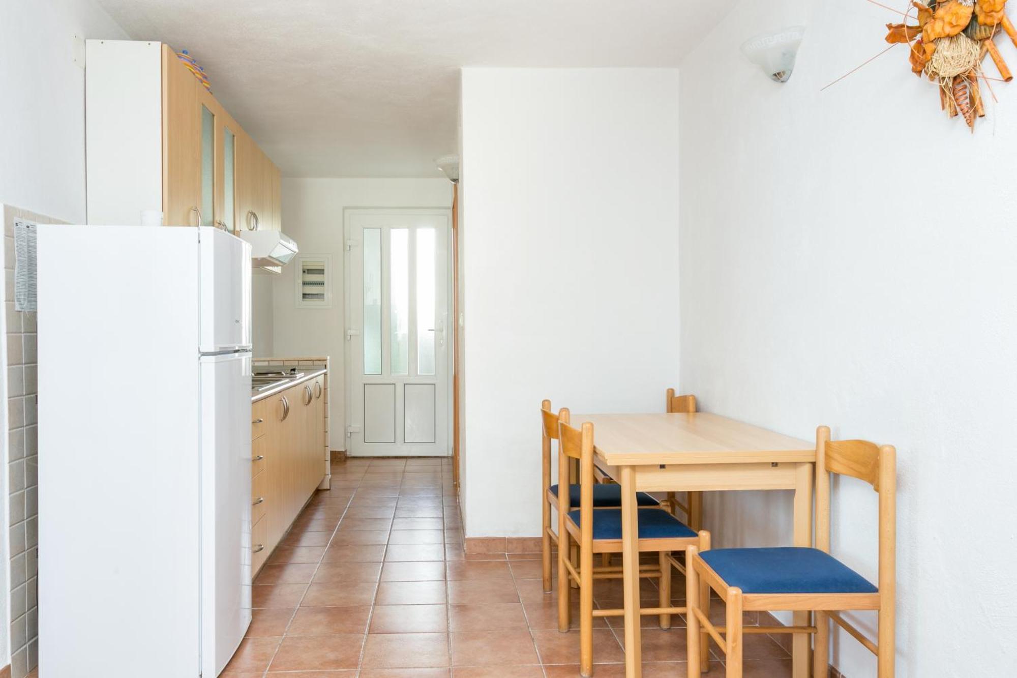 Apartments By The Sea Baska Voda, Makarska - 300 Phòng bức ảnh